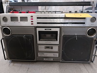 Lot 5 - radio sanwa 7065a
