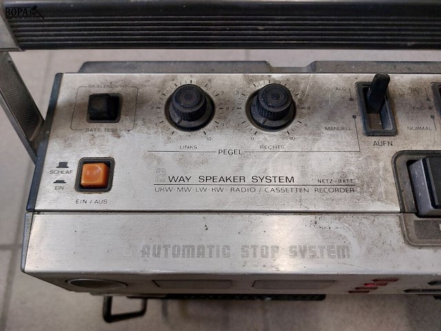 Lot 5 - radio sanwa 7065a - afbeelding 4 van  4