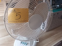 Lot 5 - tafelventilator - afbeelding 1 van  3
