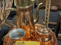 Lot 5 - vintage koperen koffieset