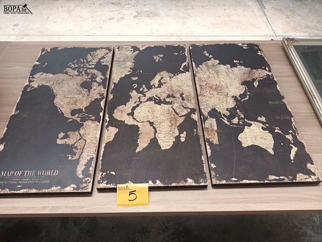 Lot 5 - wanddecoratie wereldkaart - afbeelding 1 van  4