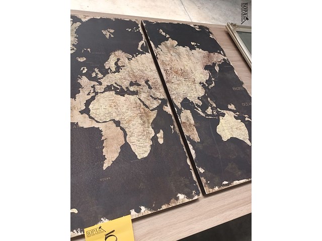 Lot 5 - wanddecoratie wereldkaart - afbeelding 4 van  4