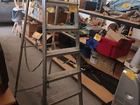 Lot 50 - aluminium trapladder - afbeelding 1 van  2
