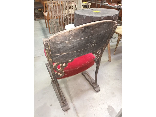 Lot 50 - antieke cinema zetel - afbeelding 8 van  8