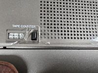 Lot 50 - cassettespeler sharp in etui - afbeelding 3 van  4
