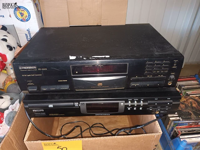 Lot 50 - cd player. 2 stuks - afbeelding 1 van  5