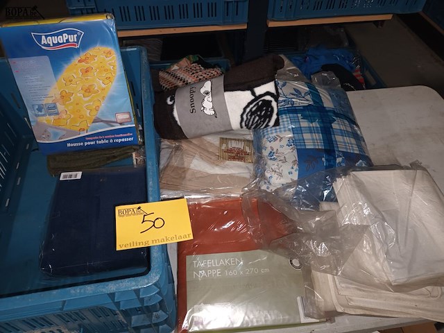 Lot 50 - divers textiel. 10 stuks - afbeelding 1 van  6