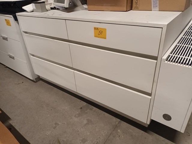 Lot 50 - dubbelzijdige ladekast blum - afbeelding 1 van  4