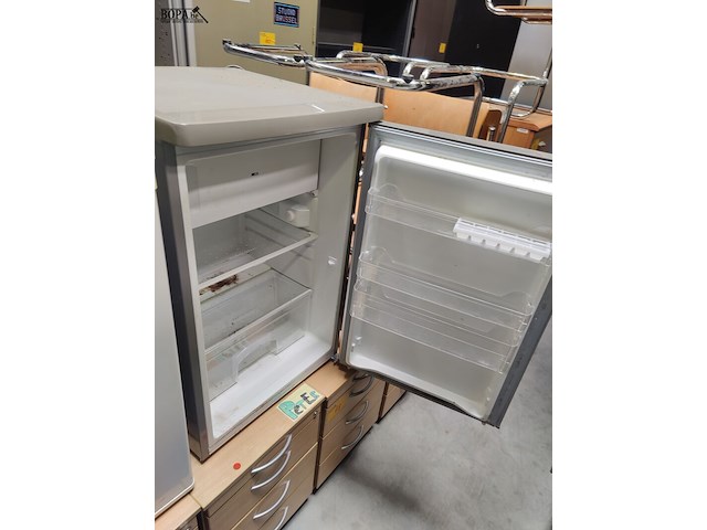 Lot 50 - haier frigokastje - afbeelding 2 van  4