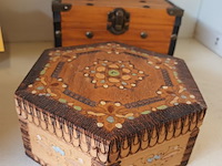 Lot 50 - houten kistjes. 4 stuks - afbeelding 3 van  5