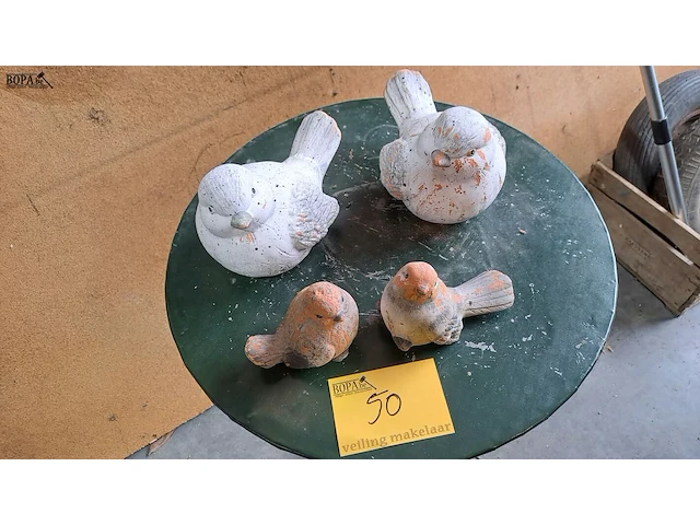 Lot 50 - koppel vogels in steengoed - 4 stuks - afbeelding 2 van  2
