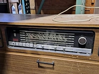Lot 50 - muziekmeubel vintage grundig radiomodel '60 ingebouwde plate - afbeelding 4 van  8