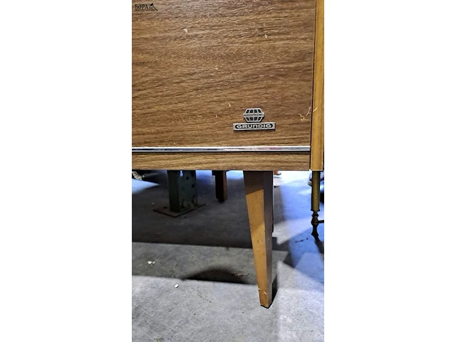 Lot 50 - muziekmeubel vintage grundig radiomodel '60 ingebouwde plate - afbeelding 8 van  8