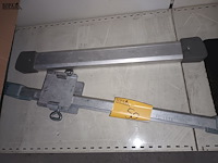 Lot 50 - stabilisator voor ladder - afbeelding 1 van  3