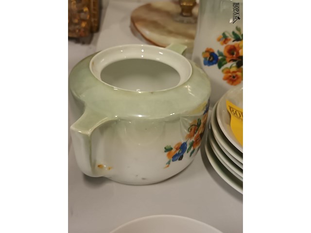 Lot 50 - victoria koffieservies. 23 stuks - afbeelding 4 van  5
