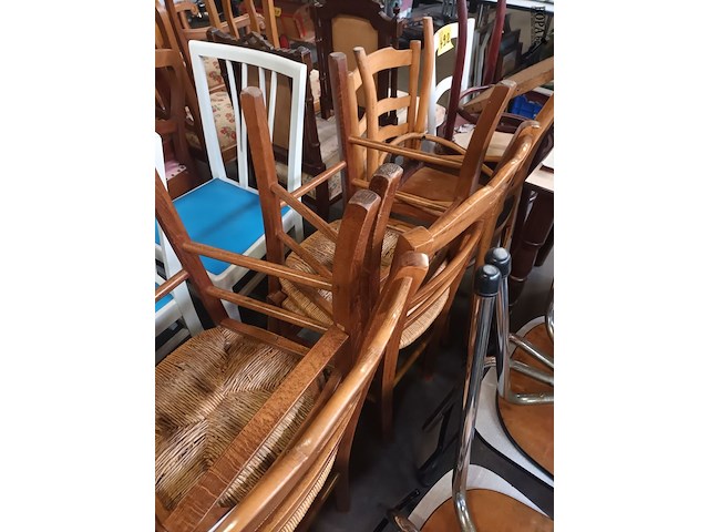 Lot 501 - boerenstoelen met rieten zitting. 4 stuks - afbeelding 3 van  5