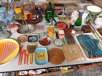 Lot 505 - retro huisraad en decoratie. 65 stuks - afbeelding 6 van  6