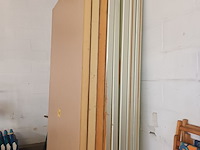 Lot 508 - isolatiepanelen en pluggen - afbeelding 1 van  4