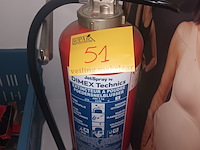 Lot 51 - brandblusapparaat - afbeelding 1 van  2