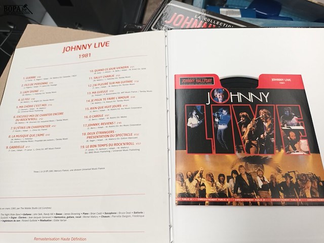 Lot 51 - cd collectie johnny hallyday - afbeelding 5 van  5