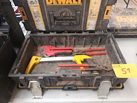 Lot 51 - dewalt materiaalkoffer met inhoud - afbeelding 1 van  4