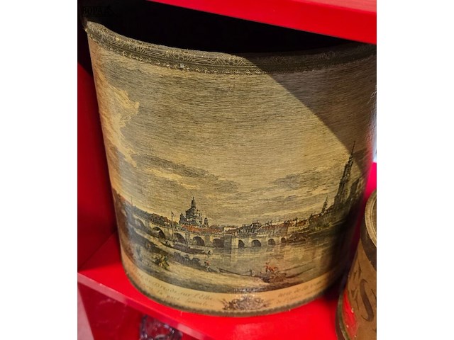 Lot 51 - houten tabakpotten 3 stuksen kartonnen doos - afbeelding 5 van  5