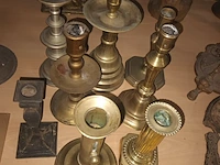 Lot 51 - koperen kandelaars. 8 stuks - afbeelding 2 van  4