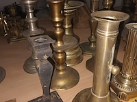 Lot 51 - koperen kandelaars. 8 stuks - afbeelding 3 van  4
