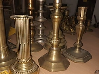 Lot 51 - koperen kandelaars. 8 stuks - afbeelding 4 van  4