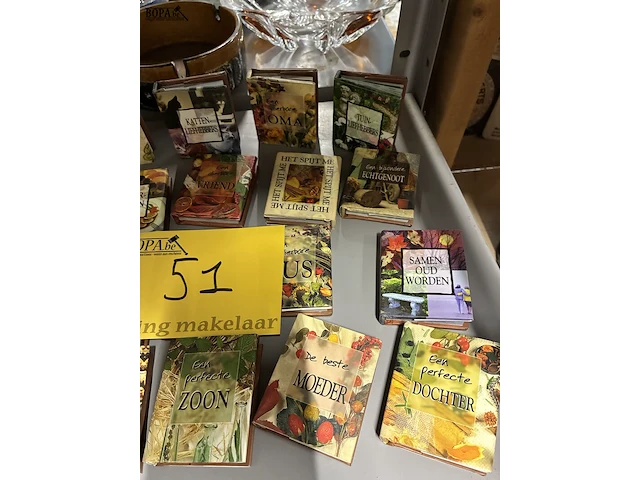 Lot 51 - lot miniboekjes - afbeelding 6 van  6