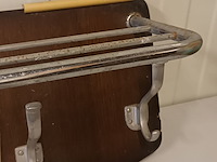Lot 51 - muurkapstok - afbeelding 3 van  4