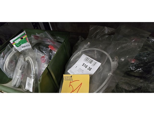 Lot 51 - pc kabel in verpakking - afbeelding 3 van  3