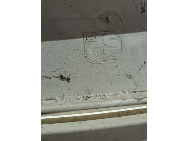 Lot 51 - pvc tuinzetel met kussen. 2 stuks - afbeelding 4 van  4