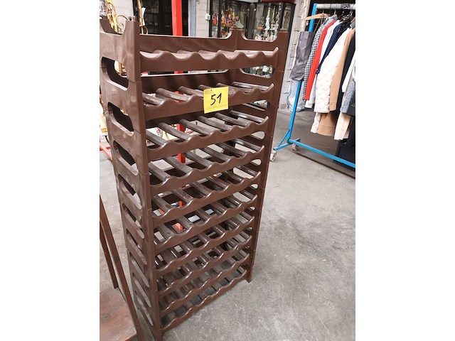 Lot 51 - pvc wijnrek - afbeelding 2 van  2