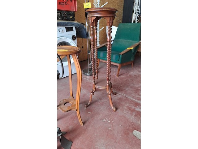 Lot 51 - set van 3 plantenhouders - afbeelding 4 van  4