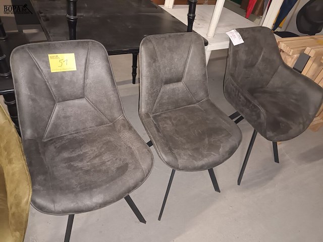 Lot 51 - stoelen en armstoel ben. 3 stuks - afbeelding 1 van  6