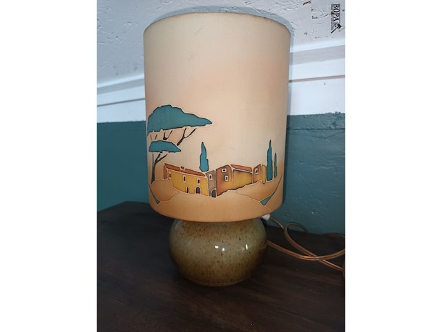 Lot 51 - tafellamp. 3 stuks - afbeelding 2 van  4