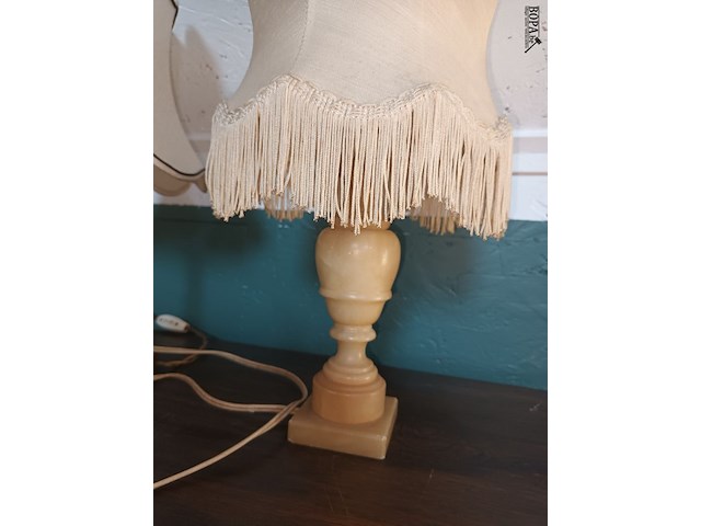 Lot 51 - tafellamp. 3 stuks - afbeelding 4 van  4