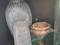 Lot 51 - vazen glaswerk - afbeelding 2 van  3
