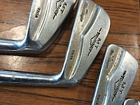 Lot 51 - vintage golf clubs. 4 stuks - afbeelding 4 van  5