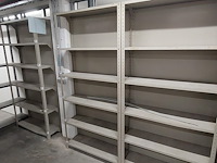 Lot 51 meter lopende stevige metalen rekken - afbeelding 2 van  32