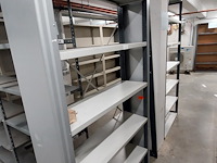 Lot 51 meter lopende stevige metalen rekken - afbeelding 5 van  32