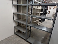 Lot 51 meter lopende stevige metalen rekken - afbeelding 6 van  32