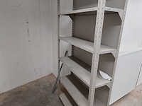 Lot 51 meter lopende stevige metalen rekken - afbeelding 9 van  32