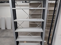 Lot 51 meter lopende stevige metalen rekken - afbeelding 13 van  32