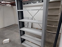 Lot 51 meter lopende stevige metalen rekken - afbeelding 15 van  32