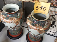 Lot 510 - koppel satsuma vazen