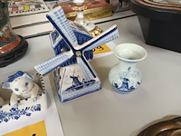 Lot 511 - delft porselein. 4 stuks - afbeelding 3 van  4