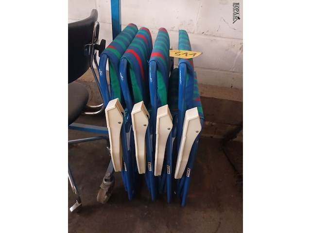 Lot 511 - plooistoelen. 4 stuks - afbeelding 1 van  4