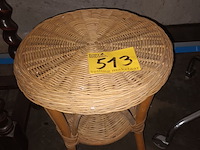 Lot 513 - rieten plantenstaander - afbeelding 1 van  3